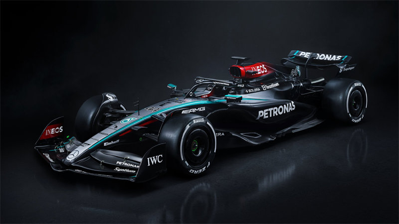 梅赛德斯F1车队2024赛季新款赛车W15。